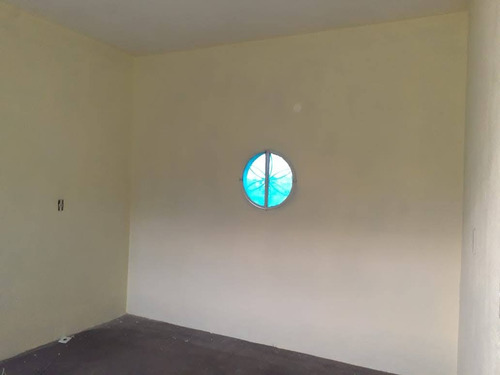 Vendo 4 Quartos,3 Banheiros,3 Cozinha,2 Salas,1 Garagem,