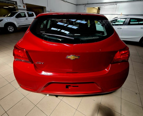 Imagen 15 de 20 de Nuevo Onix Joy 1.4 Ls 2023 0km Manual Color Plan #-#3