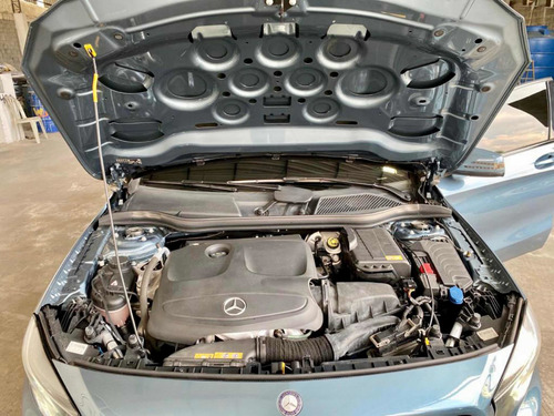 Imagem 12 de 15 de Mercedes-benz Classe Gla 2015 1.6 Style Turbo 5p