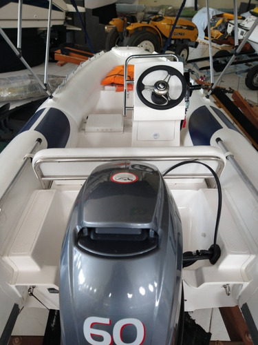 Imagem 3 de 4 de Bote Zefir F-420 C/ Motor Hidea 60hp Ano 2020 3hs De Uso