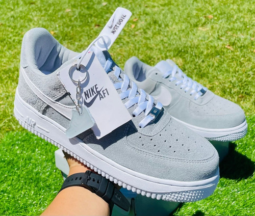 Nike Tenis Usa Original Air Force 1 Lv8 (gamuza Gris) T 23.5