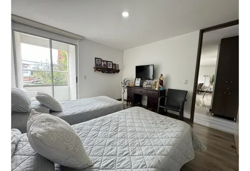 Venta De Apartamento En Calasanz, Espacioso Y Excelente Ubicación