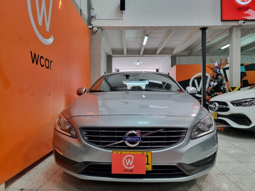 Imagen 14 de 17 de Volvo S60 T4 1,6 Mt 2014