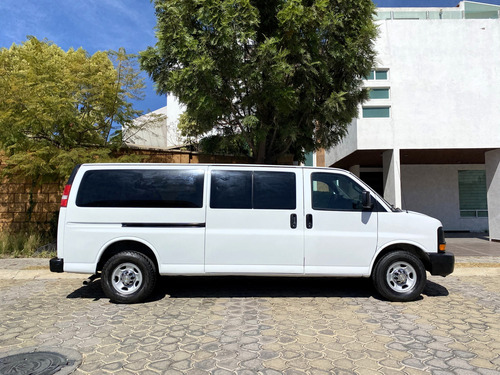 Chevrolet Express 6.0ls C 15 Pas At