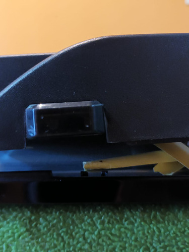 Botonera Y Sensor Tv Blument Blm-055-4k (Usado)