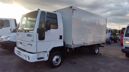 Caminhão Ford 815