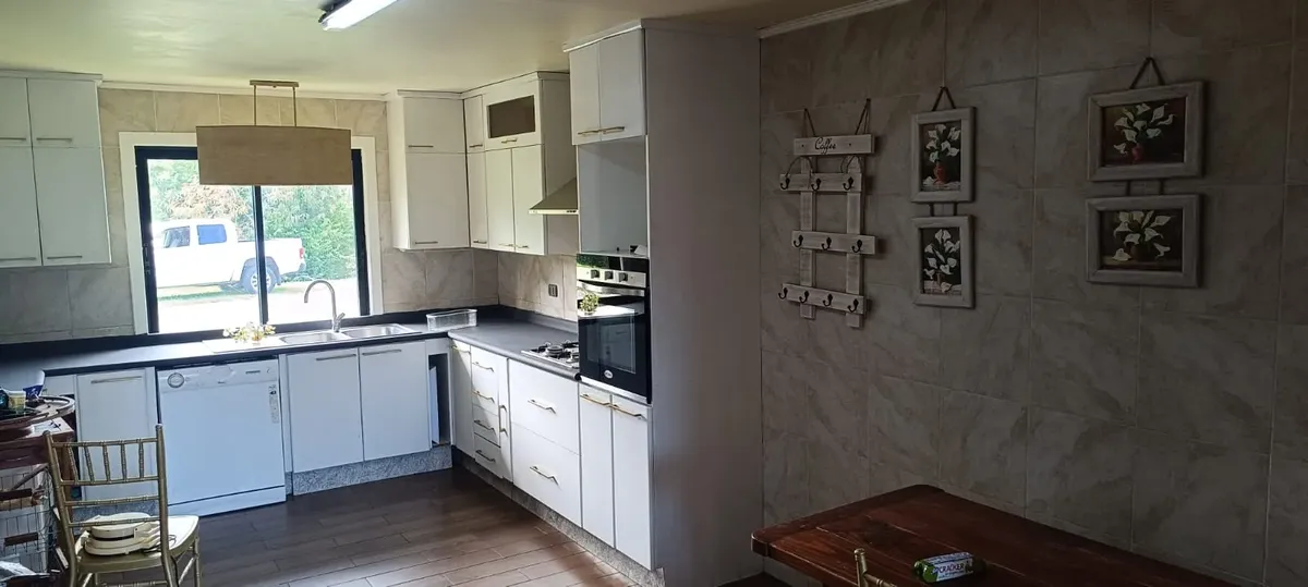 Imagen 2 de 29 de Casa 5d+2b, Loteo Doña Catalina, Osorno, 5.449 Mts / Quincho