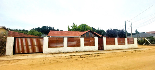 Amplia Casa, 3d+ 2b + Piscina (año Corrido)