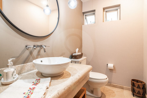 Casa En Condominio En Venta En Las Águilas 4 Recámaras