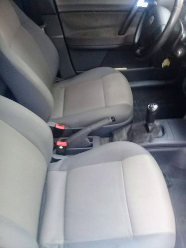 Volkswagen Polo Sedan 2008 1.6 Total Flex 4p
