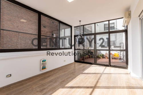 Imagen 5 de 30 de Departamento De 5 Dormitorios - Italia 700 - Piso Exclusivo
