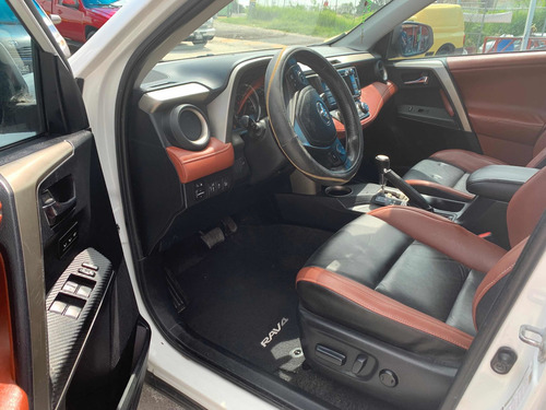 Imagen 6 de 15 de Toyota Rav4 2013 2.5 Limited Platinum Mt