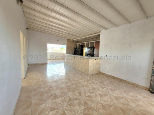Milagros Inmuebles Edificio Venta Barquisimeto Lara Zona Centro Economica Residencial Economico Comercial Código Inmobiliaria Rent-a-house 25-140