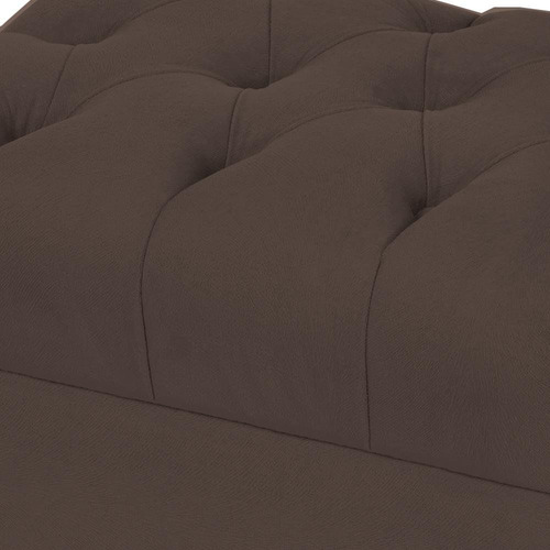 Puff París Luis Xv Capitone Suede Marrom Pés Madeira