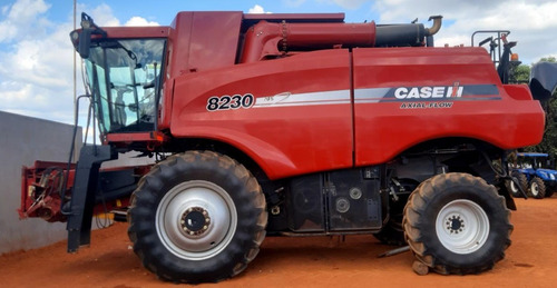 Colheitadeira Case Axial Flow 8230 Ano 2013