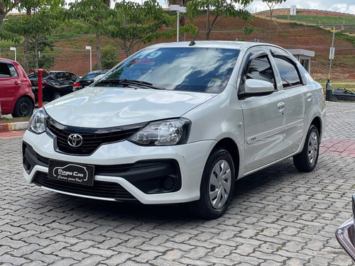 Toyota Etios 1.5 X Sedan 16v Flex 4p Automático