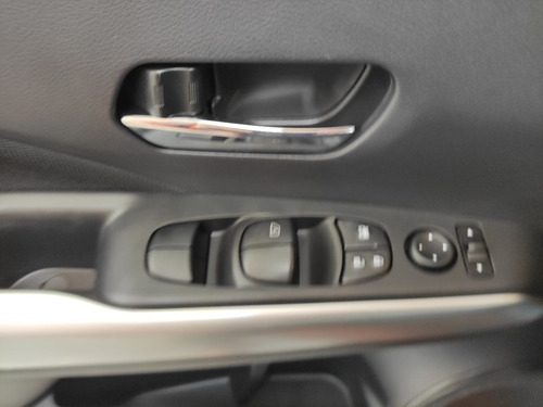 Imagen 10 de 13 de Nissan Kicks Sense Manual 1.6 2023 0km