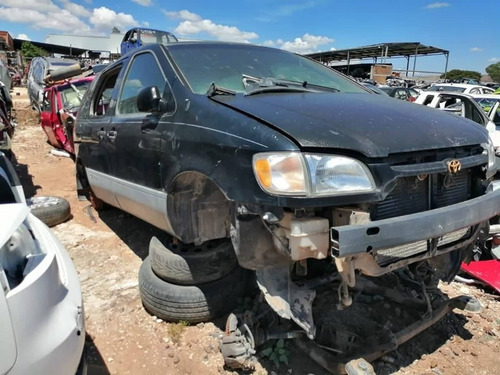Imagen 13 de 15 de Toyota Sienna 2013 Minivan Por Partes Refacciones Yonke
