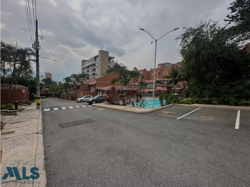 Vendo Casa Poblado - Sector Visitación(mls#246475)