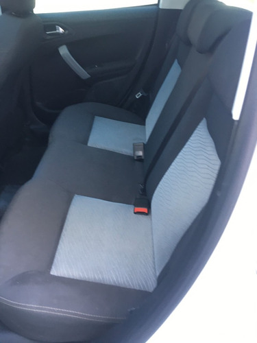 Peugeot 208 1.6 Allure Touchscreen 2015