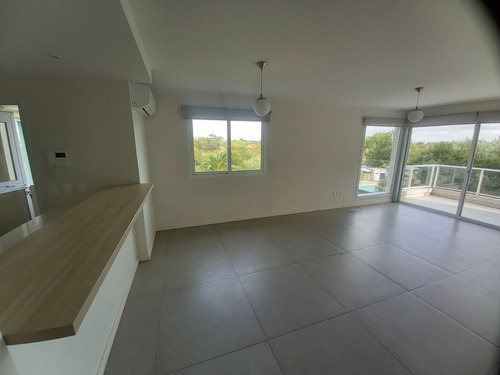 Venta Apartamento 3 Dorm 3 Baños Parrillero Carrasco Norte
