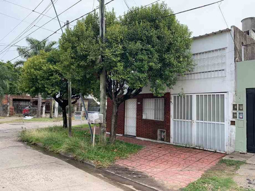 Imagen 3 de 12 de Casa Ph En Venta En Castelar Norte