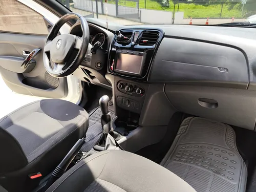 Renault Logan 1.6 Expression / Life +