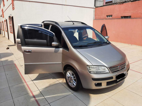 Imagem 5 de 14 de Fiat Idea 2009 1.4 Elx Flex 5p