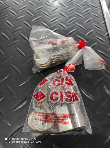 Imagen 2 de 4 de Cilindro Cisa 3 Llaves Original