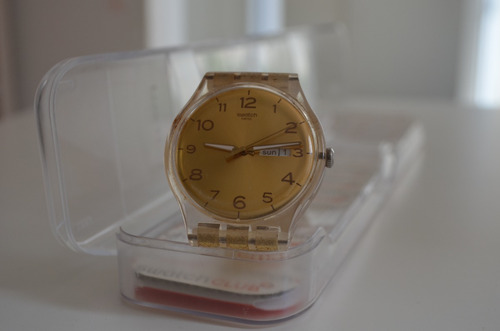 Reloj Swatch Golden Glitter Suok704