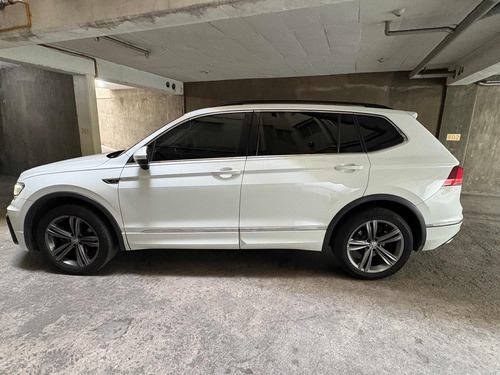 Volkswagen Tiguan 1.4 R Line AT
