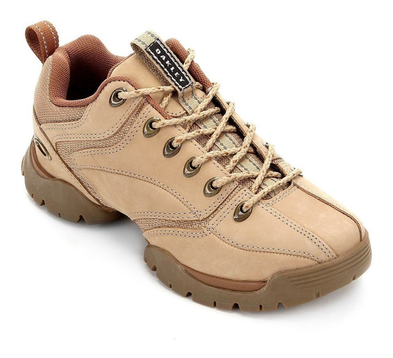 bota oakley branca