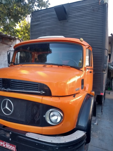 Imagem 1 de 4 de 1113 Truck Com Baú 7m