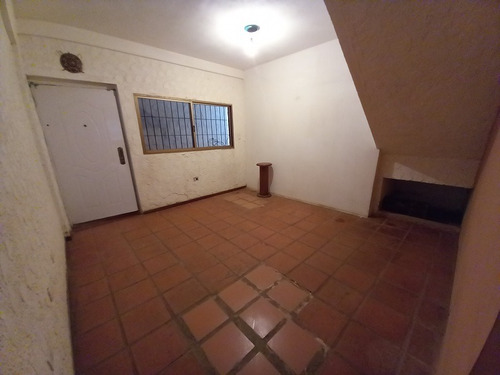 Imagen 3 de 13 de Townhouse En Venta, Macho Muerto, Municipio Mariño