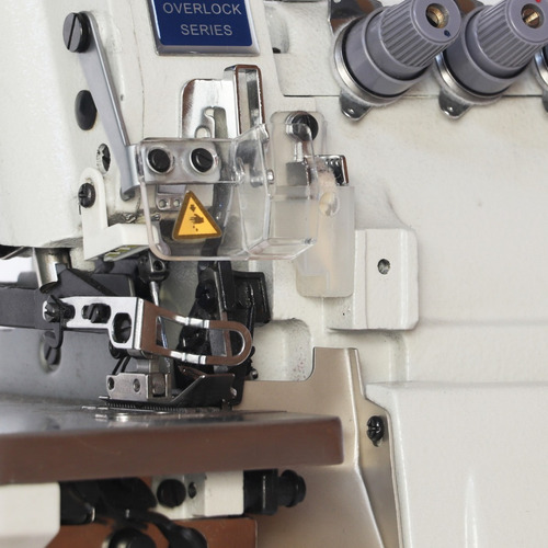 Imagen 3 de 4 de Maquina Overlock 5 Hilos Hercules Motor Servo Ahorrador Luz