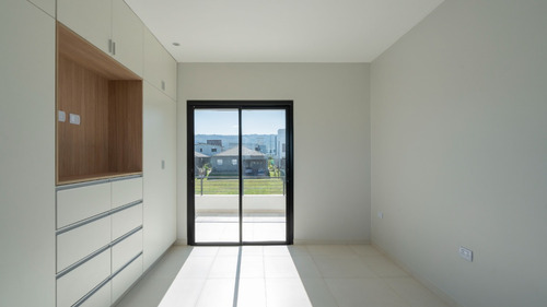 Venta Casa Sunset, Barrio Alto Verde 3 , Yerba Buena, Tucumán