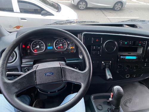 Imagem 13 de 14 de Ford Cargo 2429 Ano 2013 Bau /ñ 1620 2429 2428 2422 270 260
