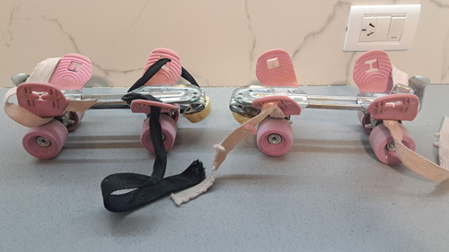 Patines 4 Ruedas Extensibles Color Rosa Muy Buenos Desde El 28 Al 42 Rosa (Usado)