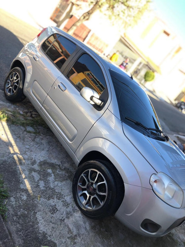 Fiat Uno 2012 1.0 Vivace Flex 5p