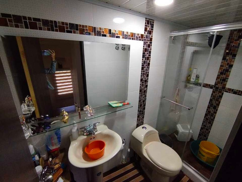 Imagen 20 de 28 de Venta De Casa Rentable 3 Casas En Una En Villa Alsacia Bogota