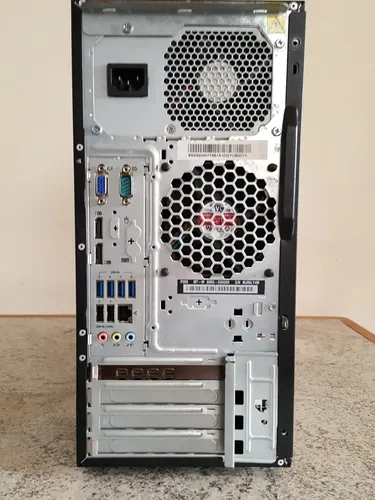 サーバー レノボ ThinkStation P320 Xeon メモリ16GB Desktop Lenovo Thinkstation P320 Xeon 3.7ghz/16gb/240gb Ssd