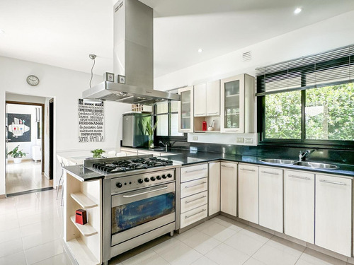 Imagen 16 de 30 de Casa En Venta Al Rio - Barrio Santa Catalina Villa Nueva Tigre