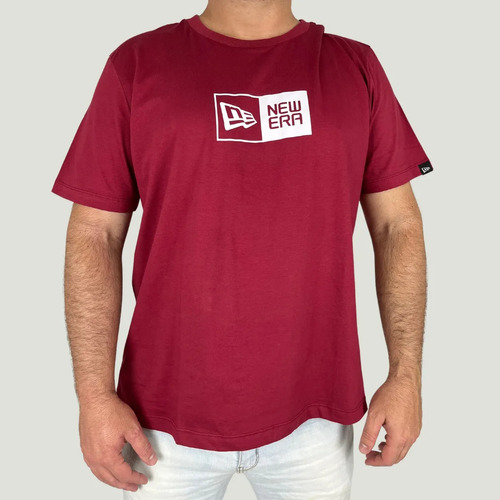 Camiseta New Era Essential Box Vermelho