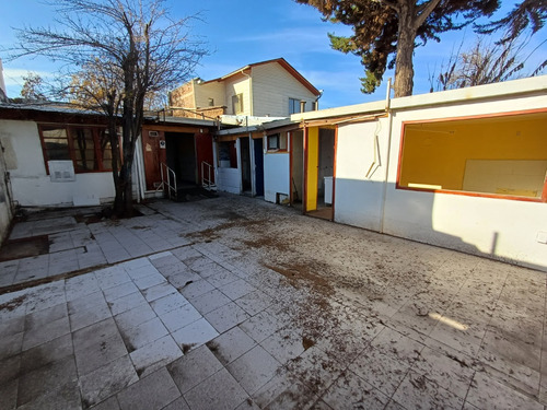 Casa Con Factibilidad Para Destino Comercial