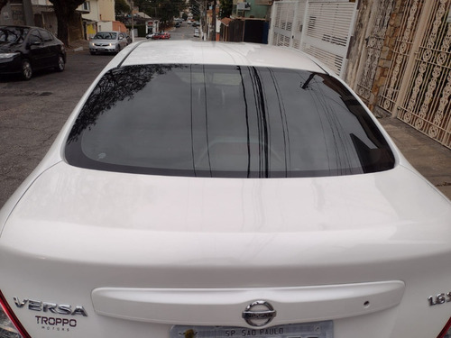 Imagem 4 de 15 de Nissan Versa