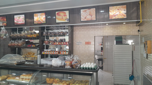 Prédio Comercial Com Padaria E 2 Casa A Venda