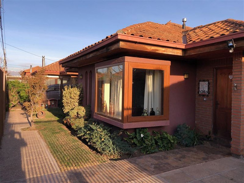 Casa En Venta De 3 Dorm. En Rancagua