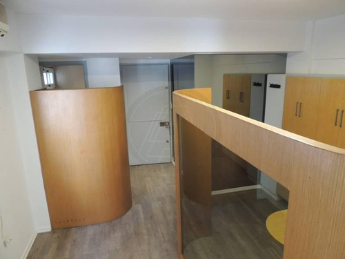 Oficina De Dos Ambientes En Venta En Tribunales (apto Crédito)
