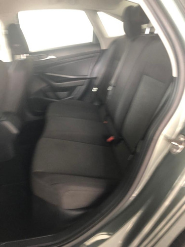 Imagen 8 de 14 de Volkswagen Jetta Comfortline 2019