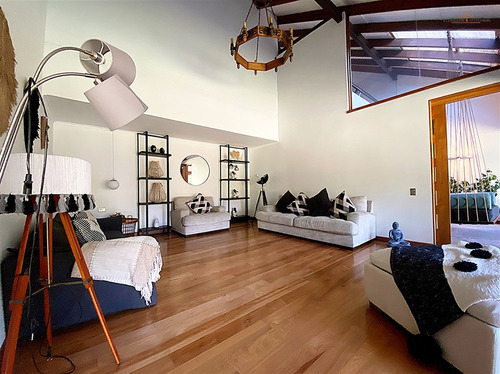Casa En Arriendo De 5 Dorm. Jardín Oriente, En Los Trapenses